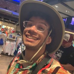 Meet your Posher, Jason